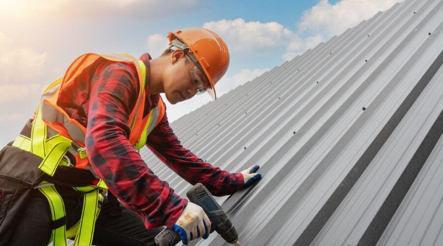 Owens Corning roofing contractor in Parmelee, SD